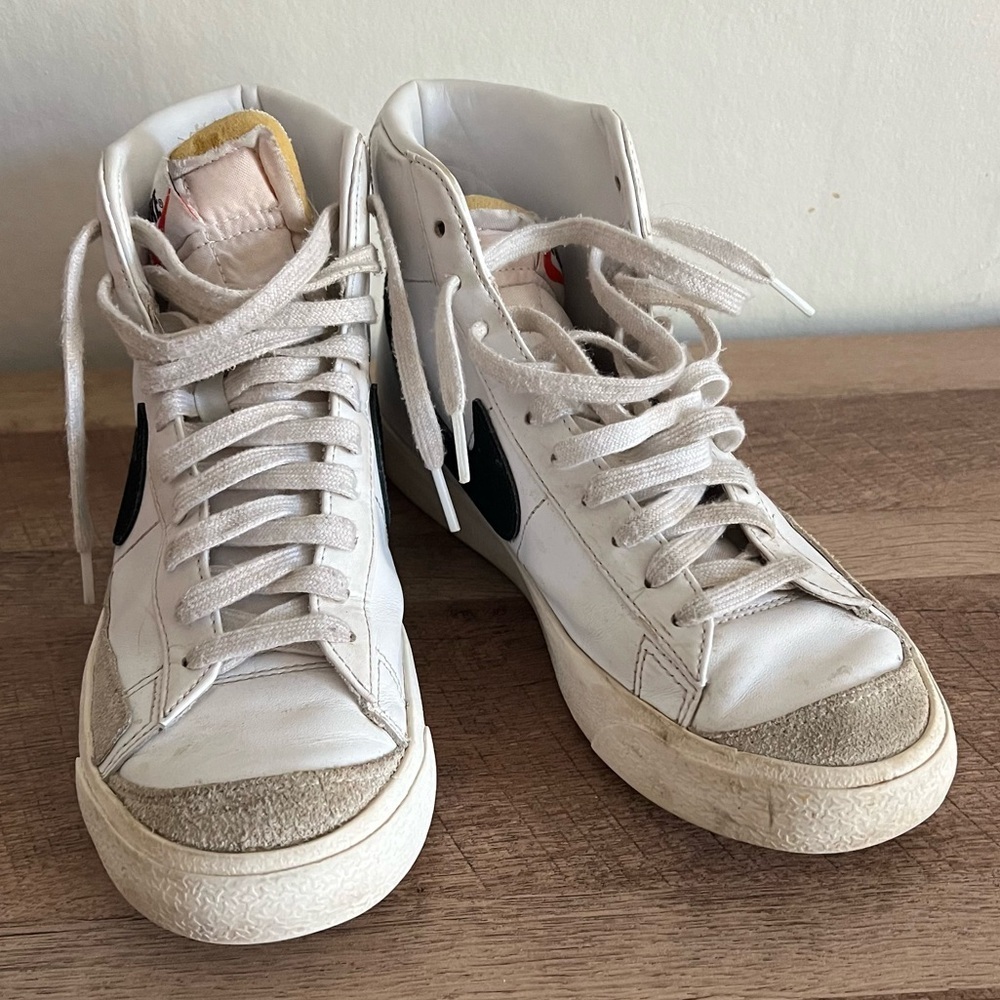 Nike Women’s Mid ‘77 White and Black Blazer Size 8.5 - Picture 2 of 11